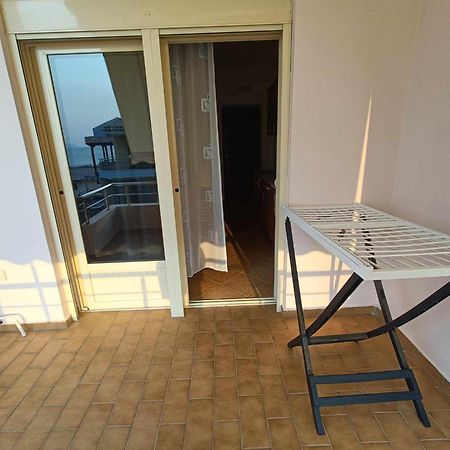 Alti Holiday Apartments One Орикум Екстериор снимка